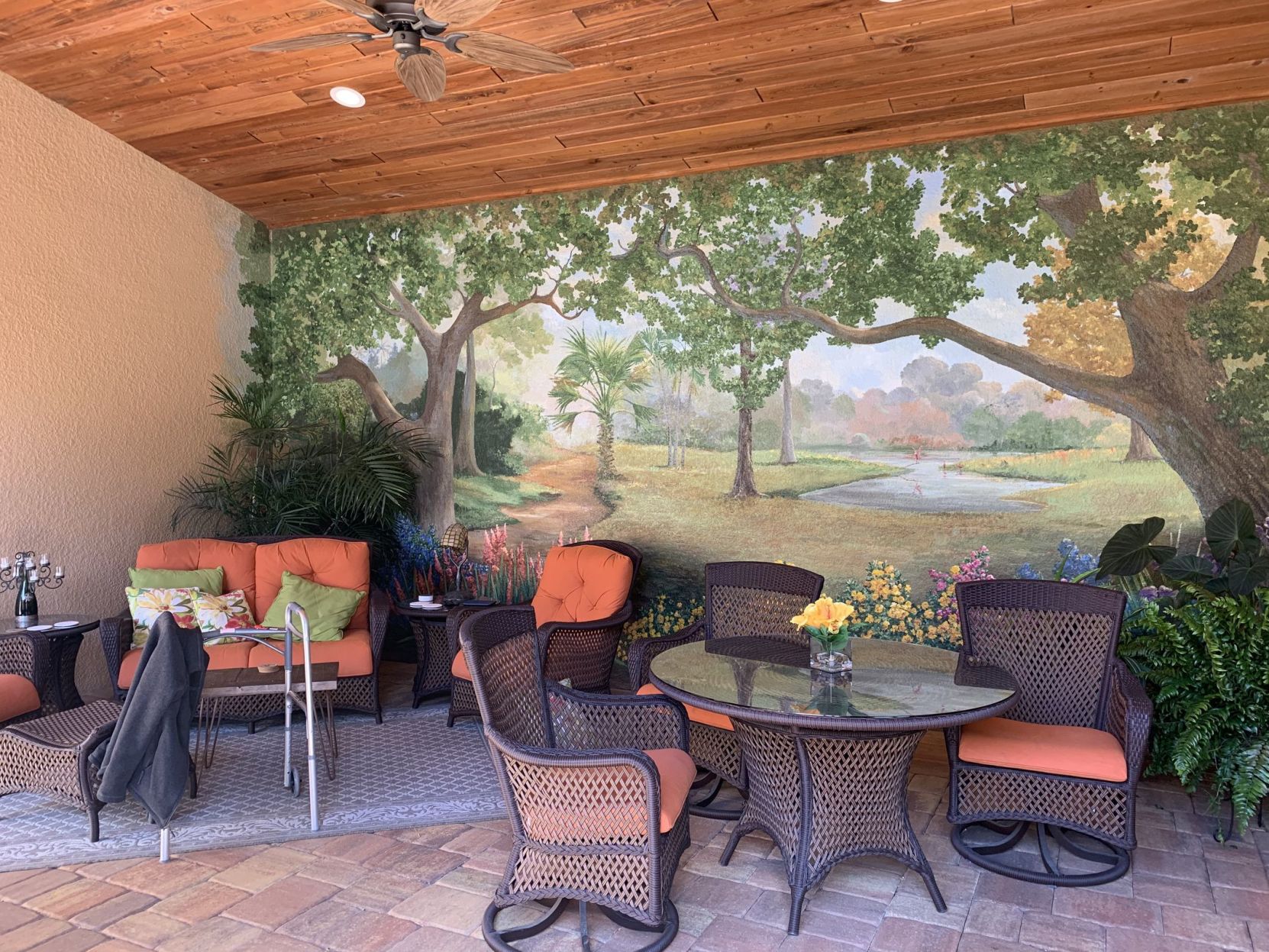 Mural brings outdoors in